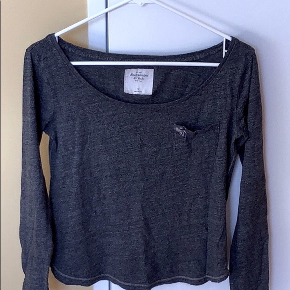 Abercrombie long sleeve gray T-shirt.